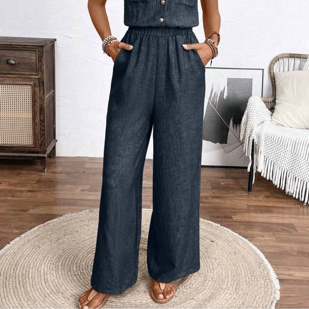 SHEIN LUNE Solid Color Front Button Pocket Jumpsuit - Picture 2 of 3